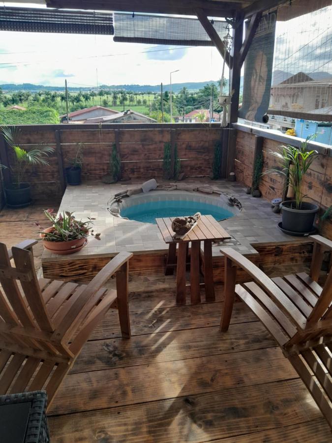 Kami Lodge F3 Jacuzzi Riviere-Salee Exterior foto